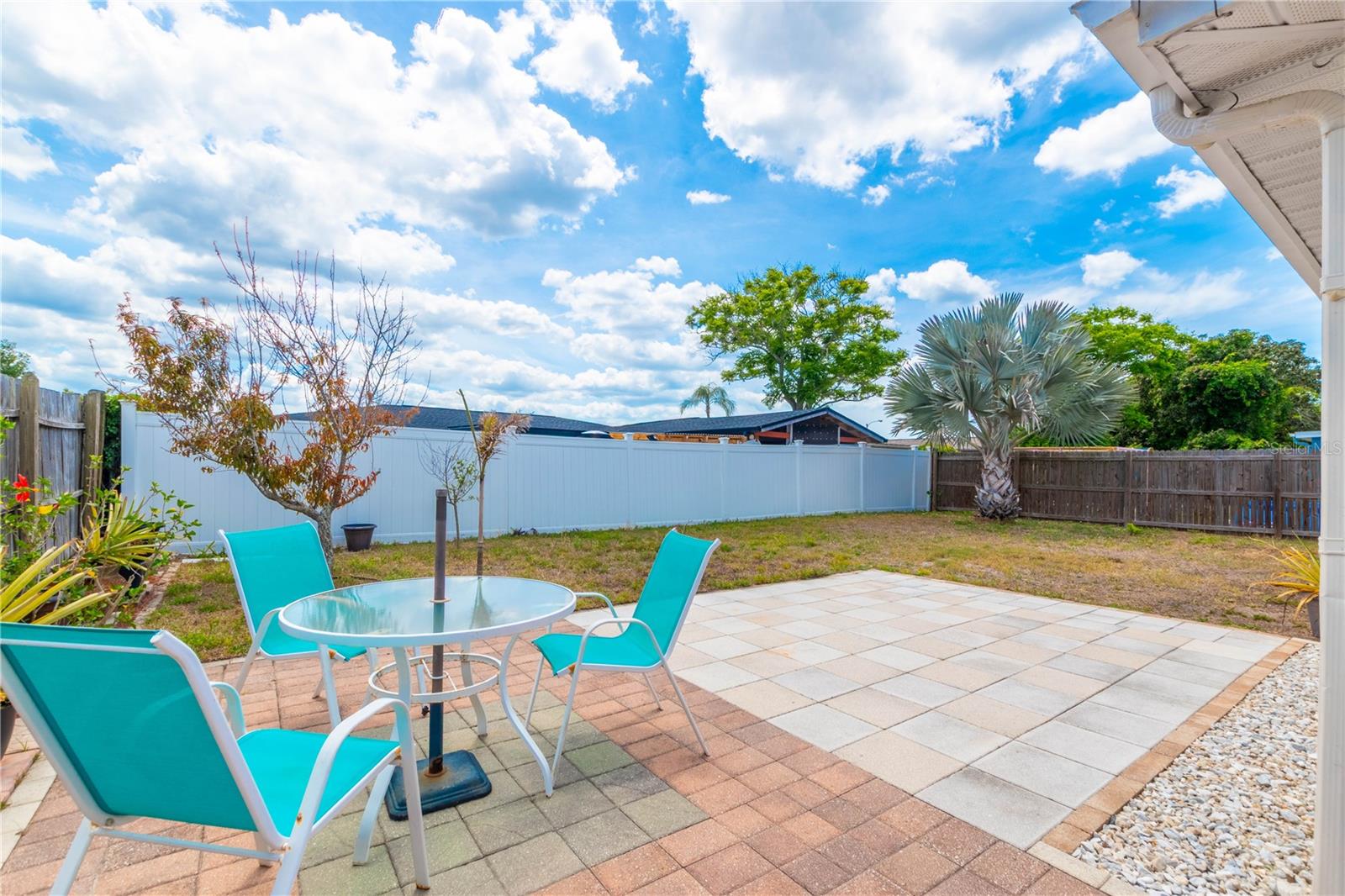 REGENCY PARK - Residential