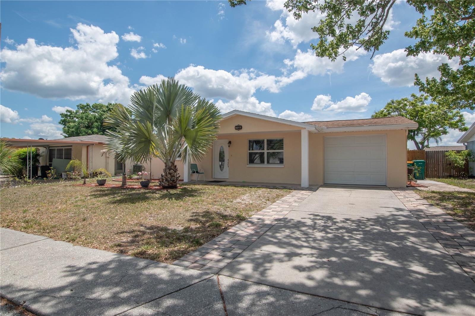REGENCY PARK - Residential