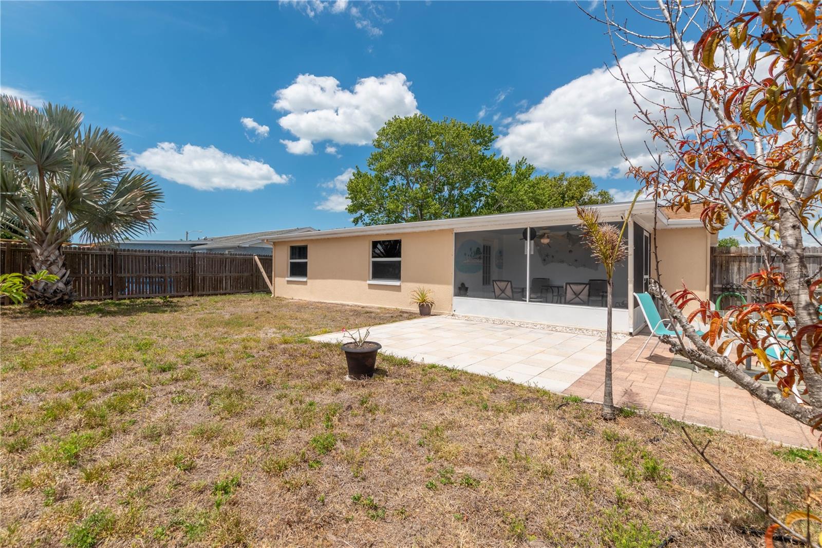 REGENCY PARK - Residential