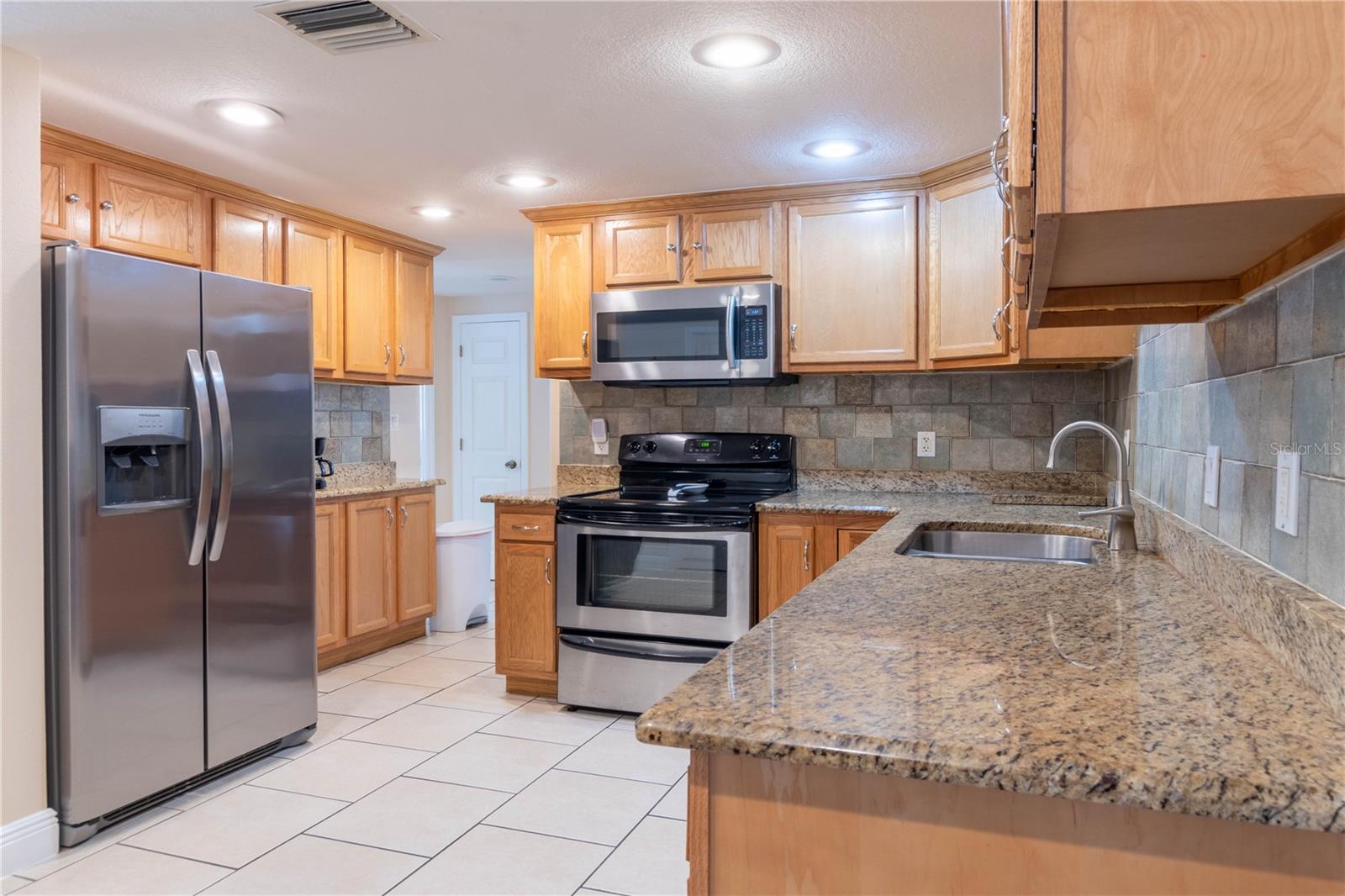 REGENCY PARK - Residential