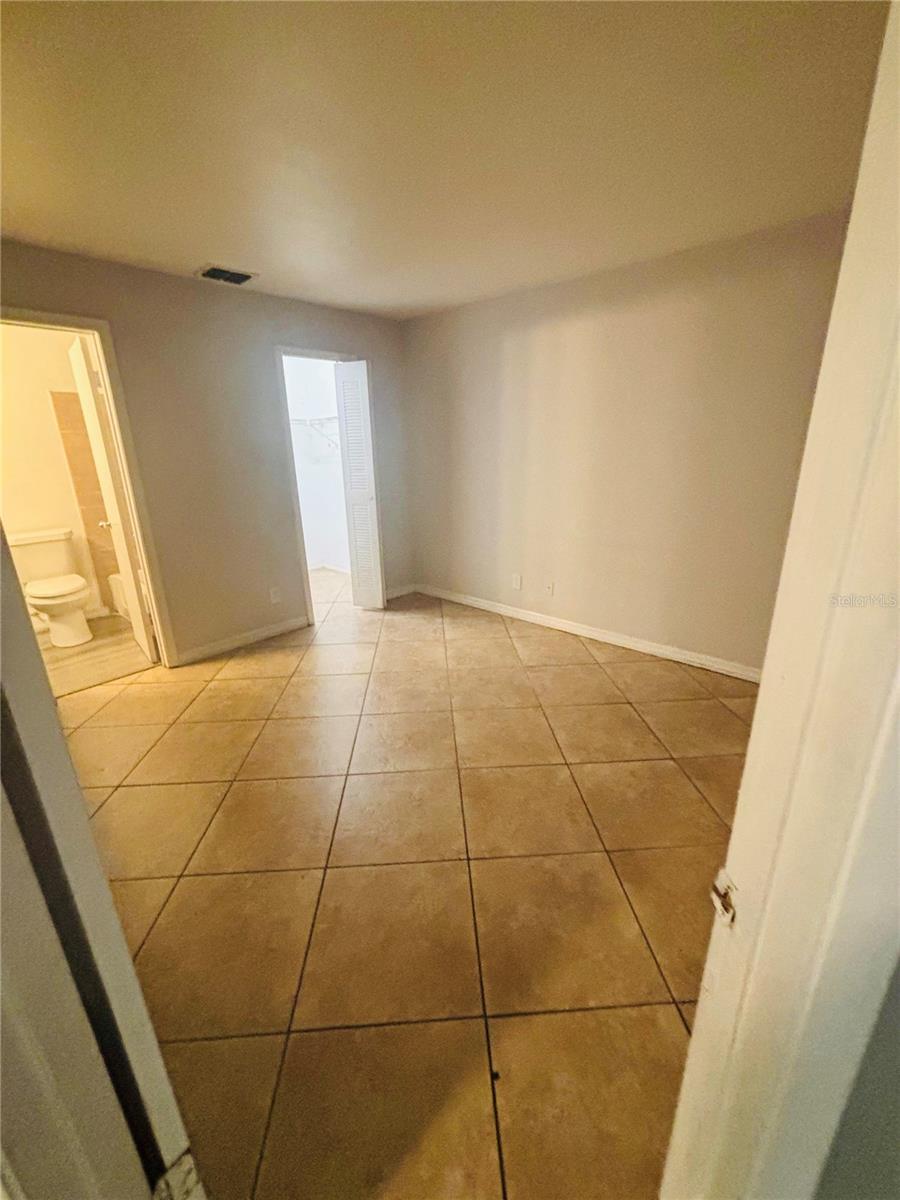 WALDEN PALMS CONDO - Residential Lease