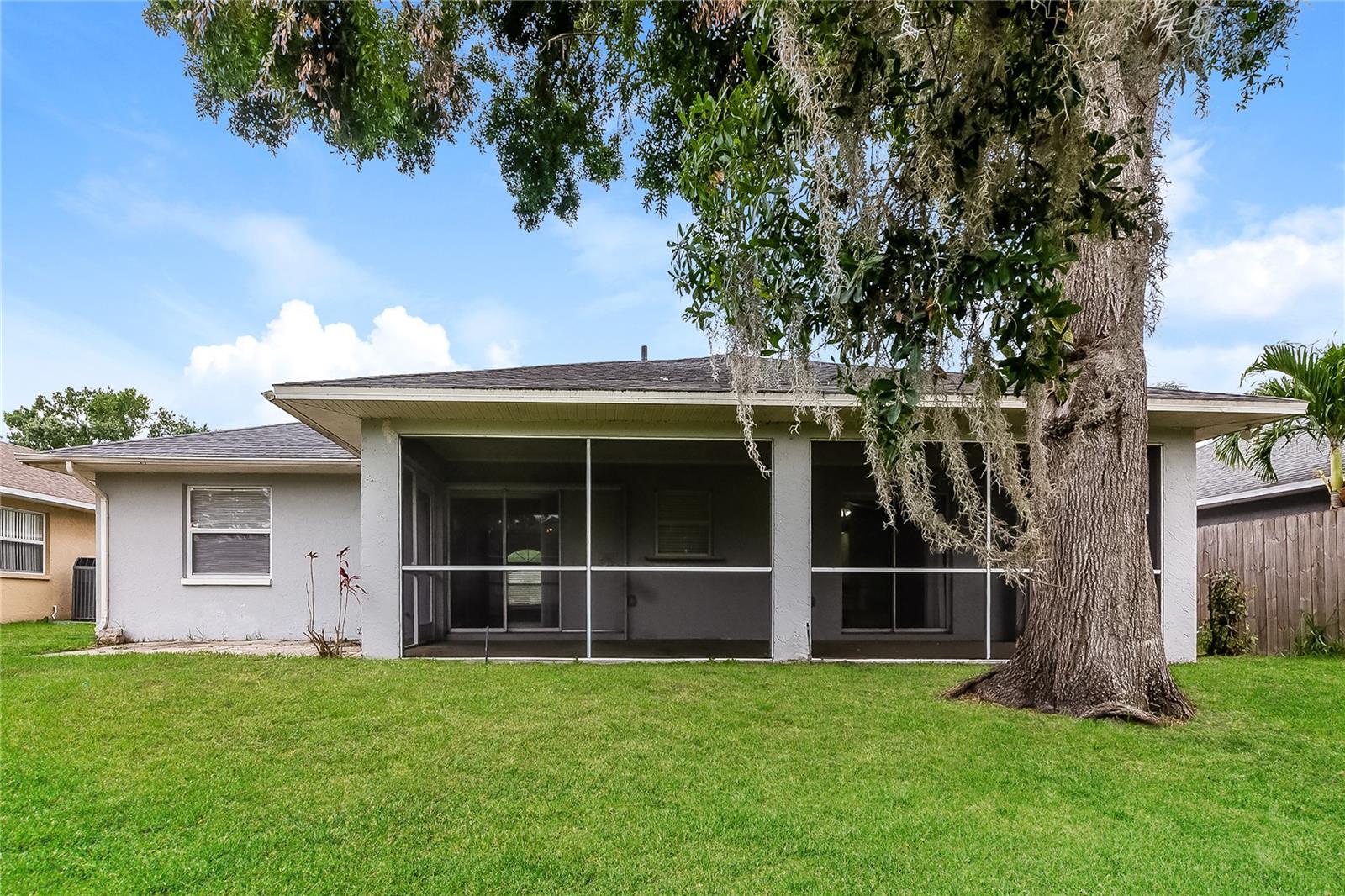 FOREST PINES - Residential Lease