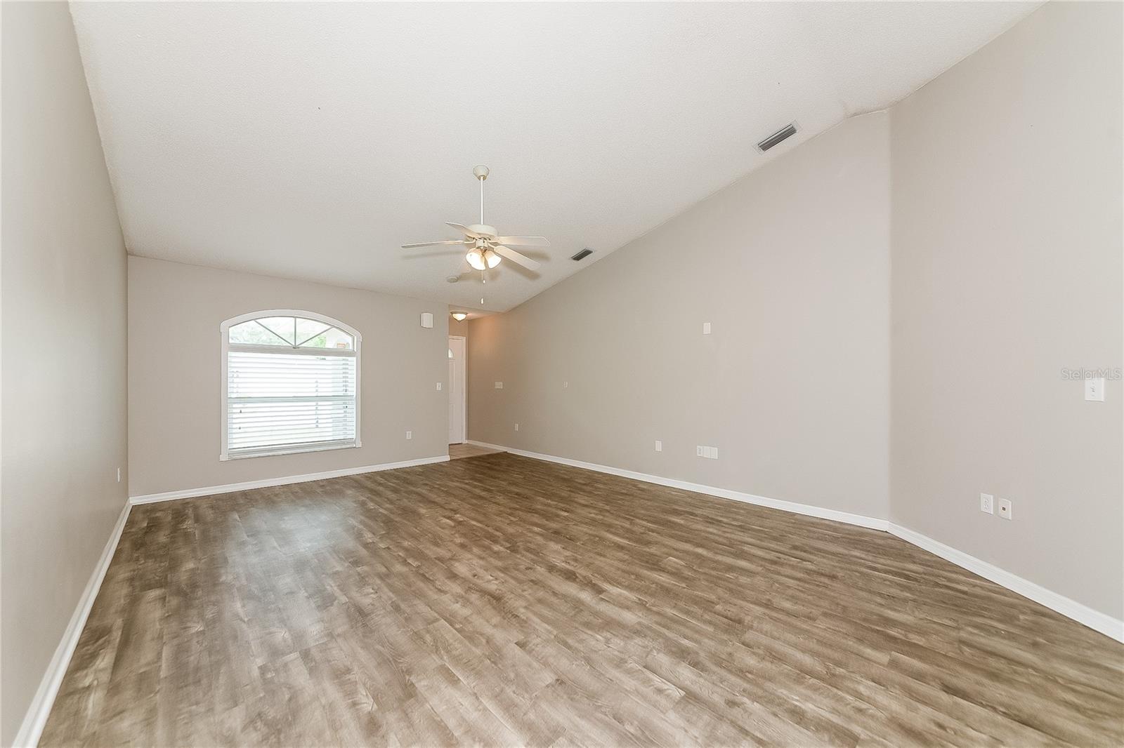 FOREST PINES - Residential Lease