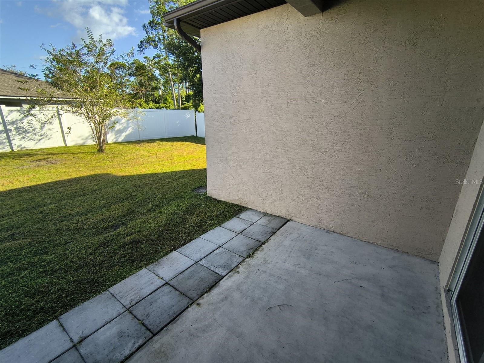 PINE LAKES - Residential Lease