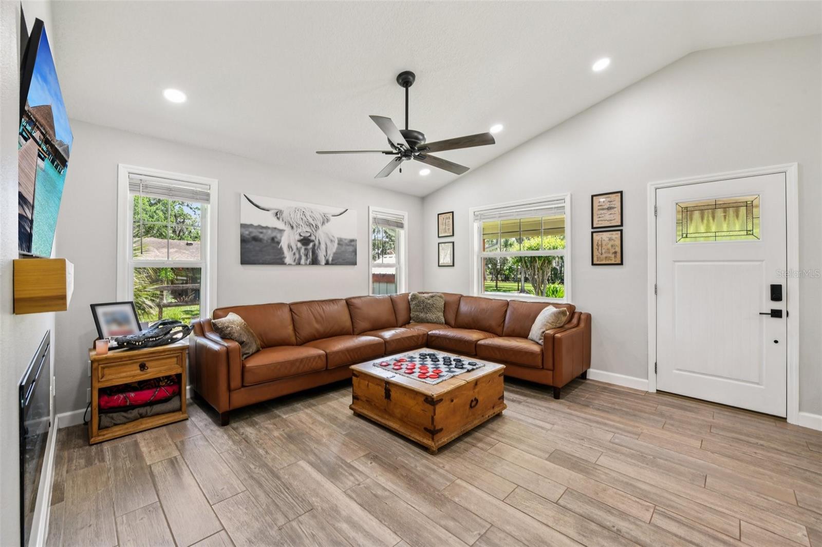 HOLIDAY WOODS - Residential