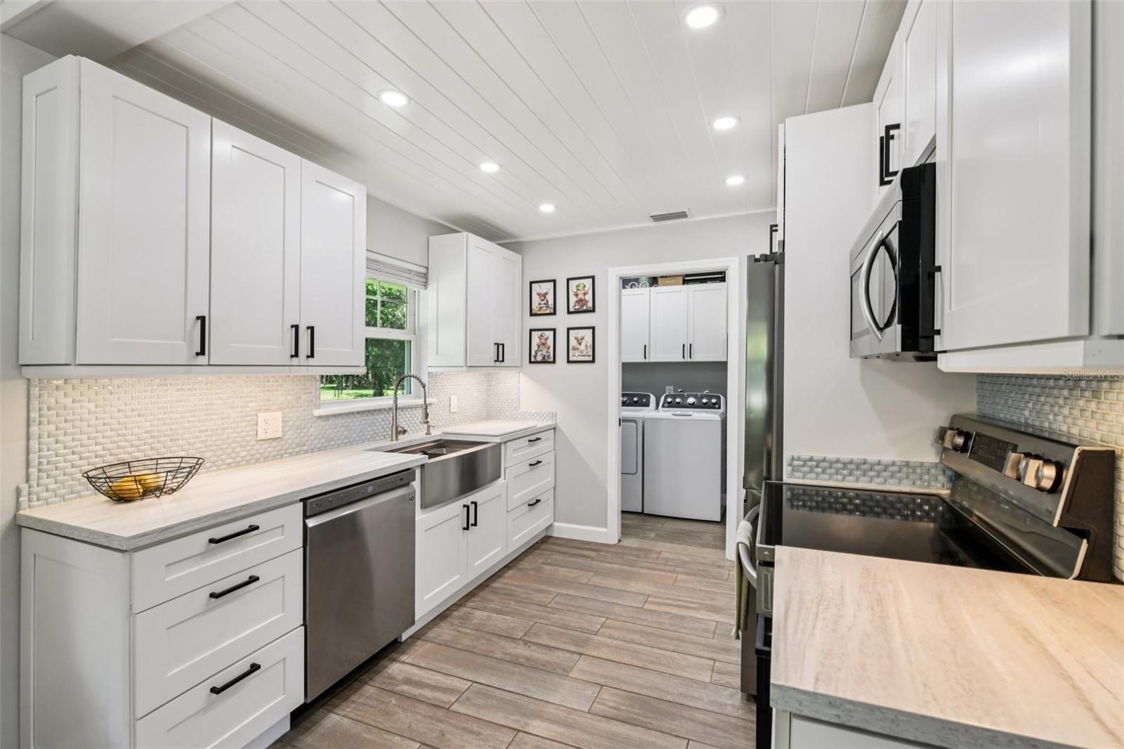 HOLIDAY WOODS - Residential