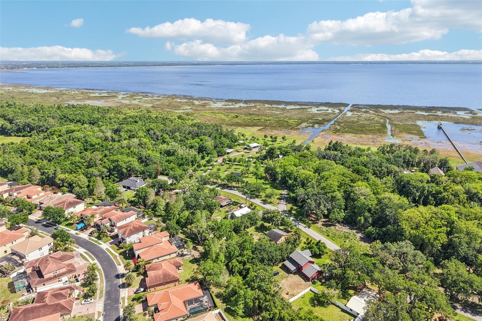 HOLIDAY WOODS - Residential