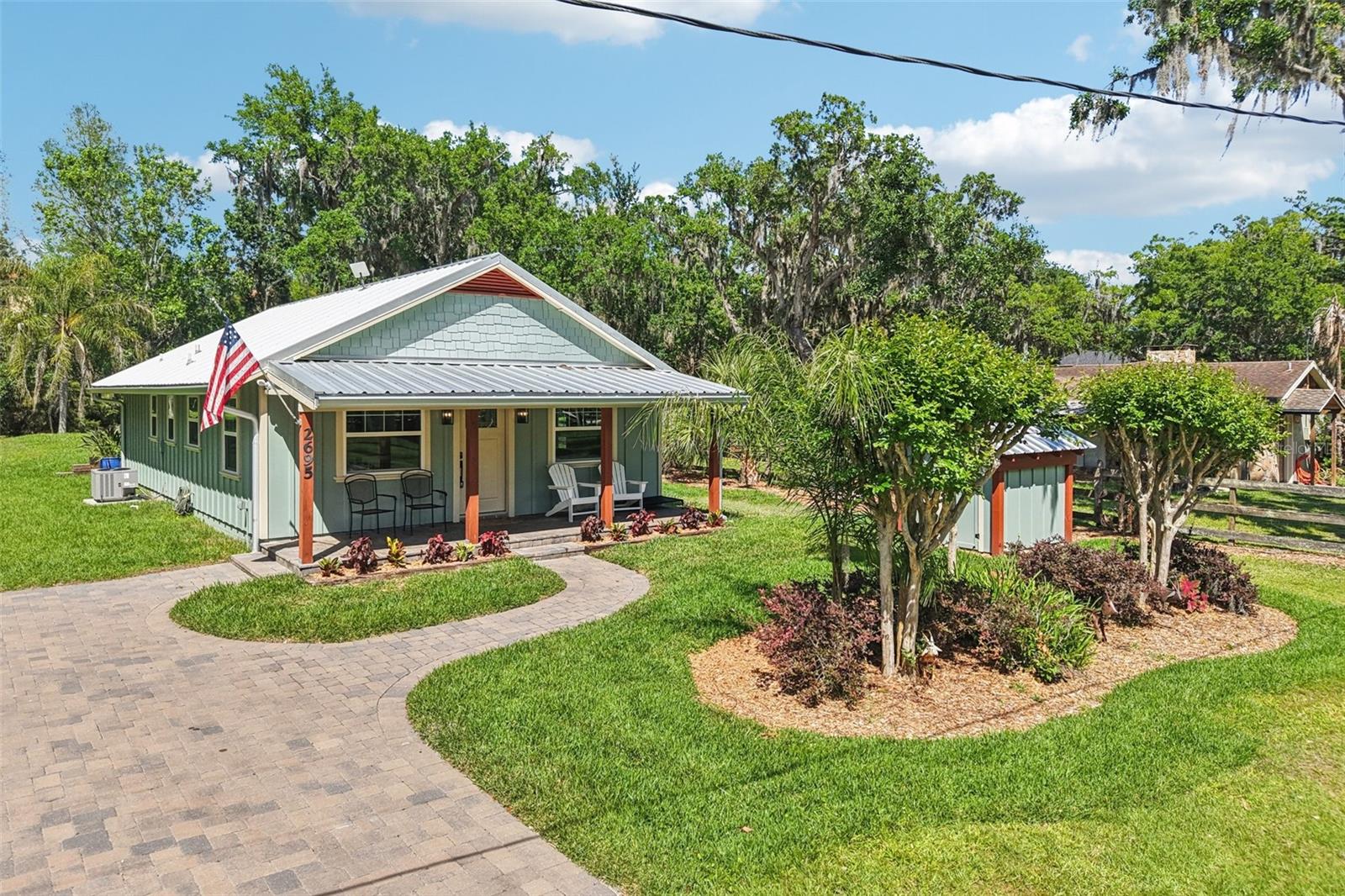 HOLIDAY WOODS - Residential