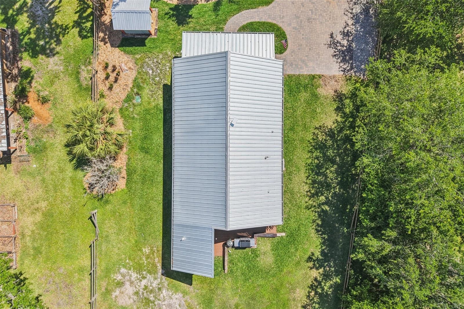 HOLIDAY WOODS - Residential