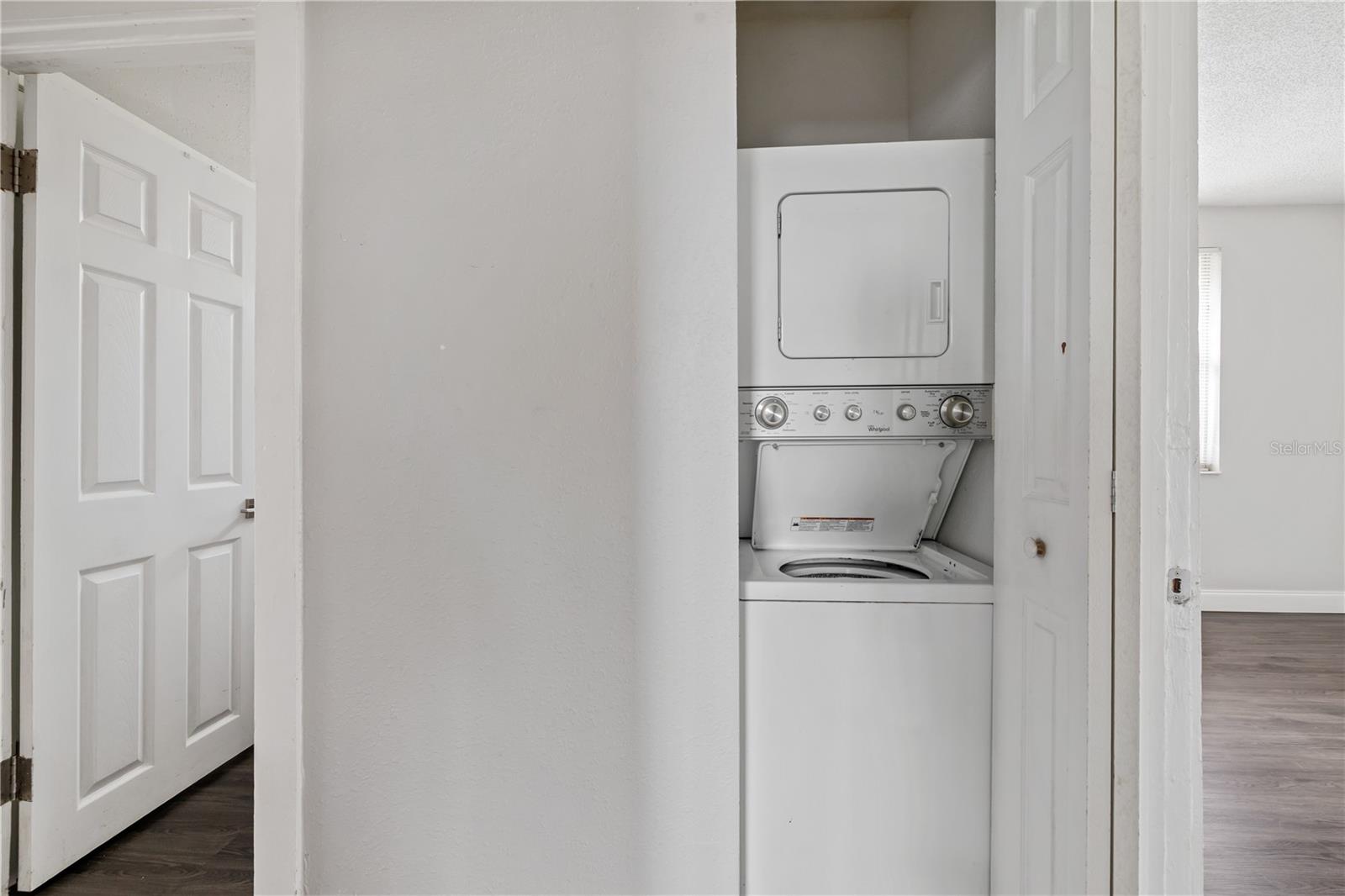 ORANGE VILLA - Residential Lease