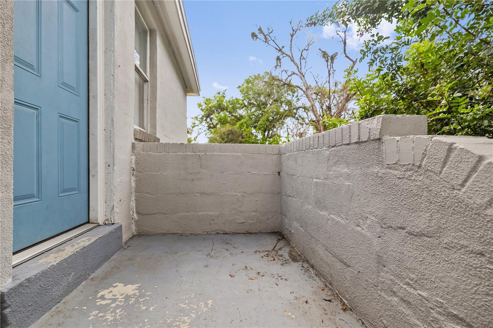 ORANGE VILLA - Residential Lease