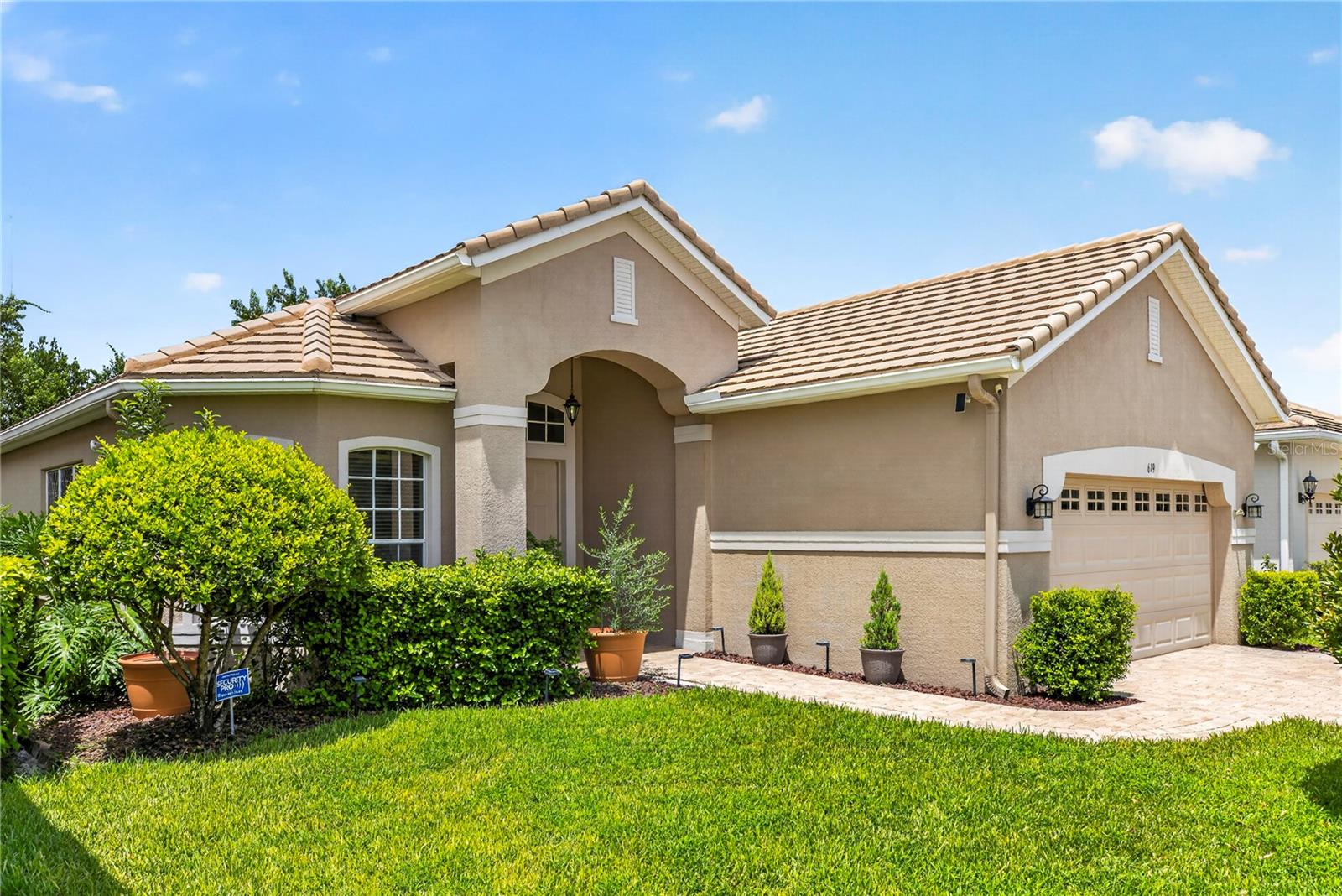 619 NEWHALL LANE