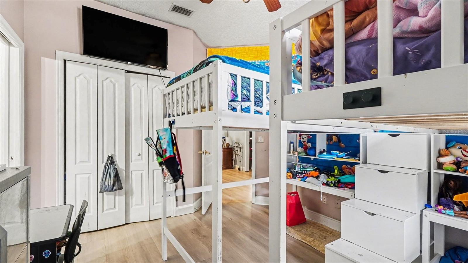 CEDAR LAKE ESTATES - Residential