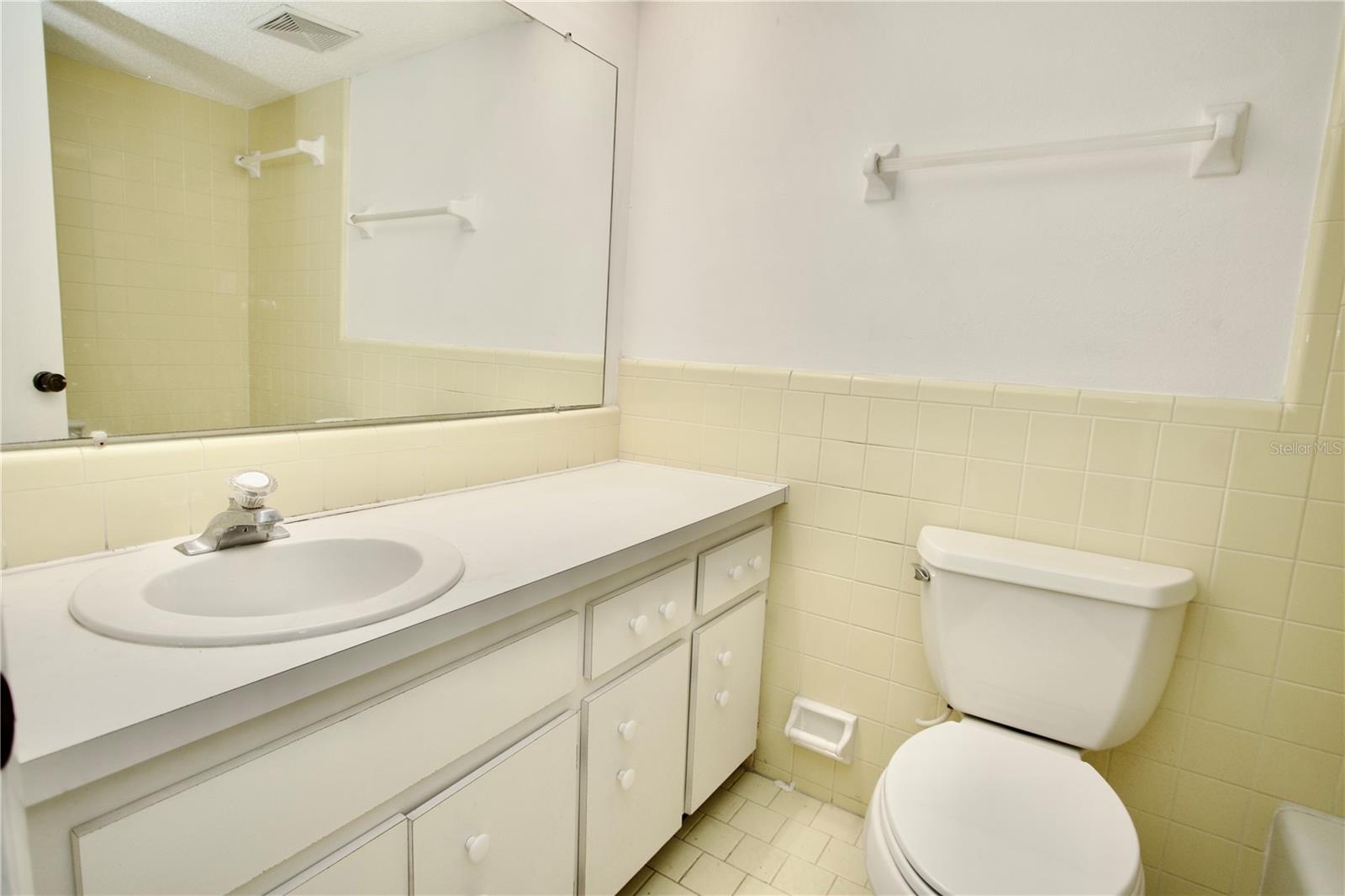 RAINTREE VLG CONDO - Residential