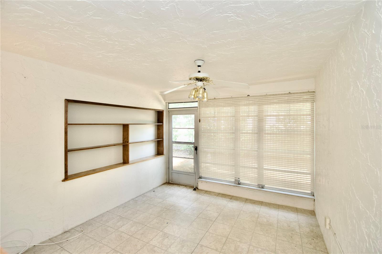 RAINTREE VLG CONDO - Residential