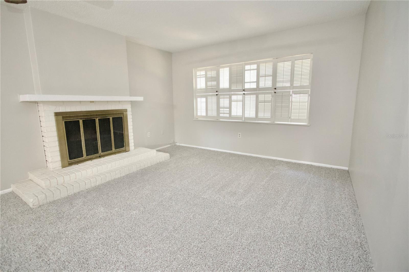 RAINTREE VLG CONDO - Residential