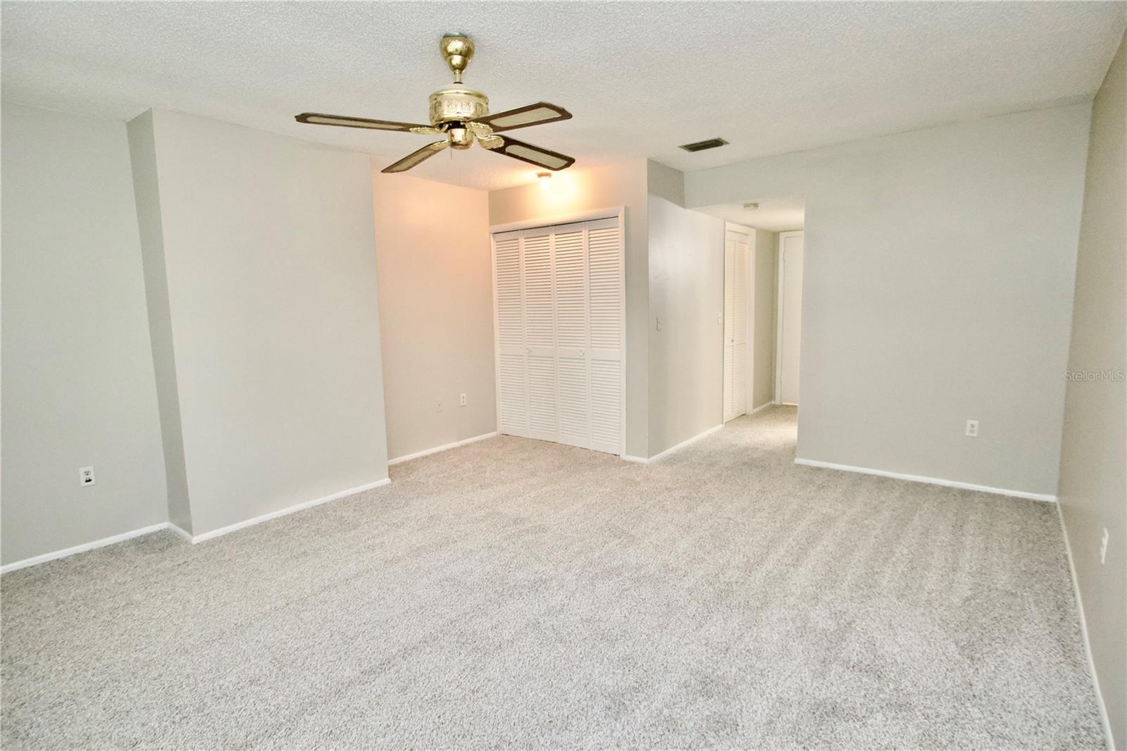 RAINTREE VLG CONDO - Residential