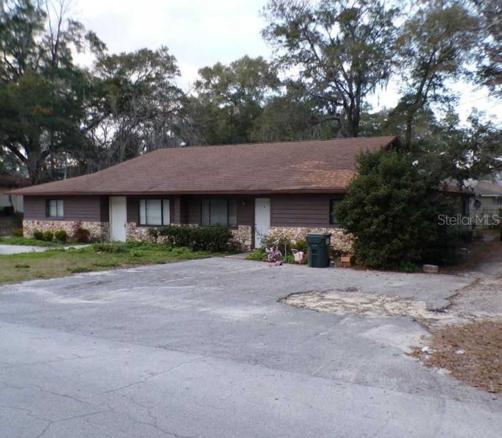 Photo of 3721 NE 41st Street, Ocala, FL 34479 (MLS # O6376529)
