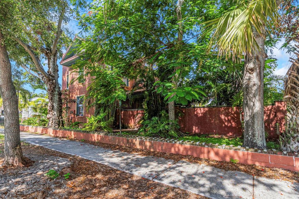 Photo of 950 12th Street N, St Petersburg, FL 33705 (MLS # TB8407200)