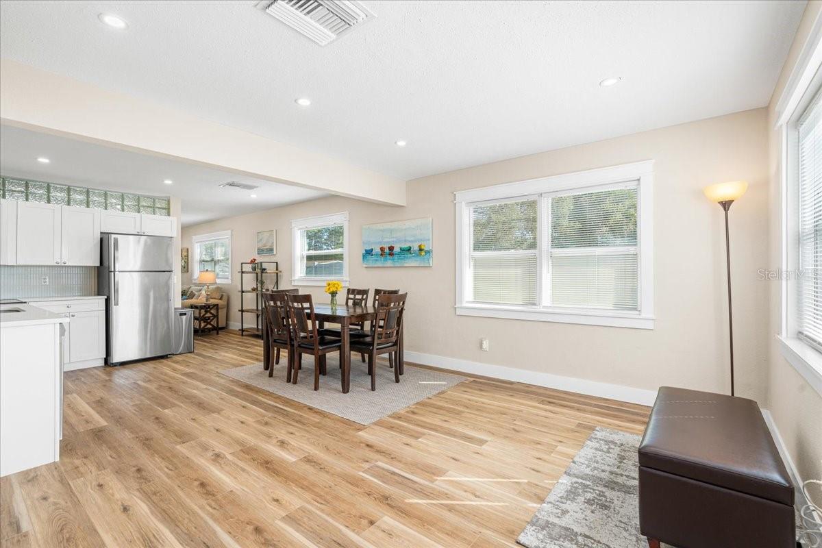 BEVERLY HILLS - Residential