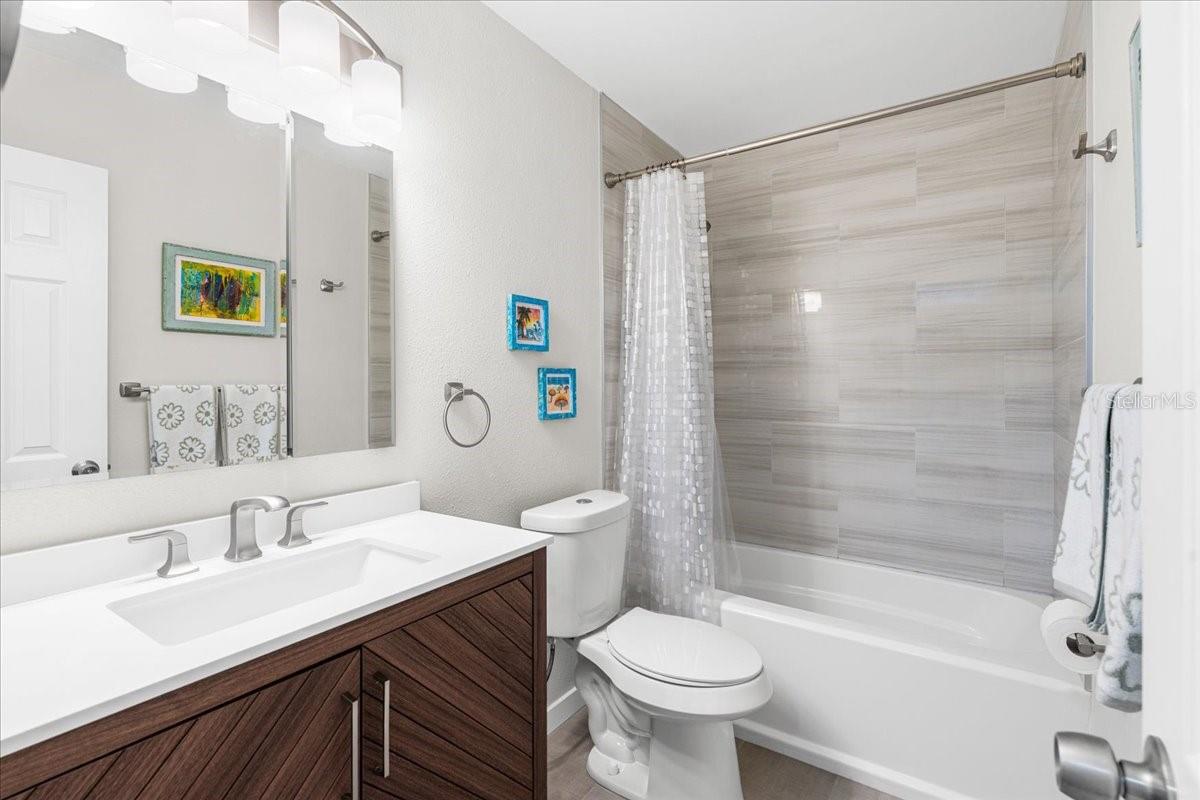 BEVERLY HILLS - Residential