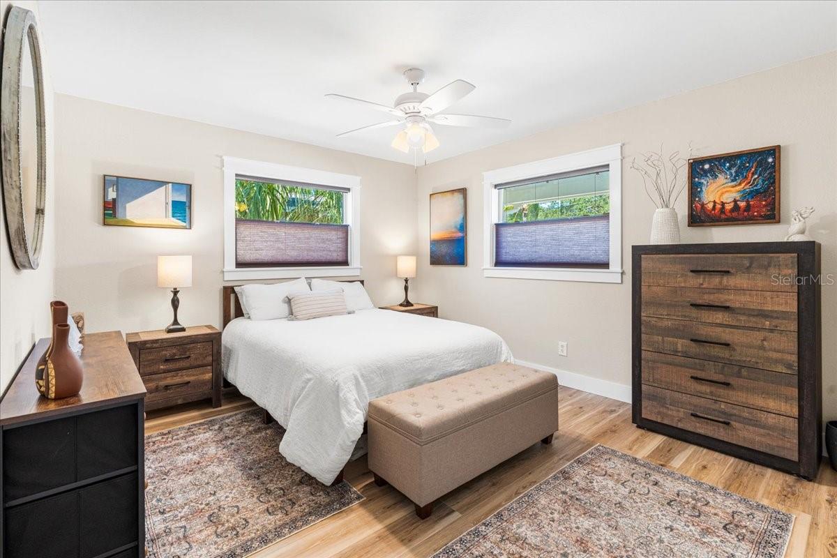 BEVERLY HILLS - Residential