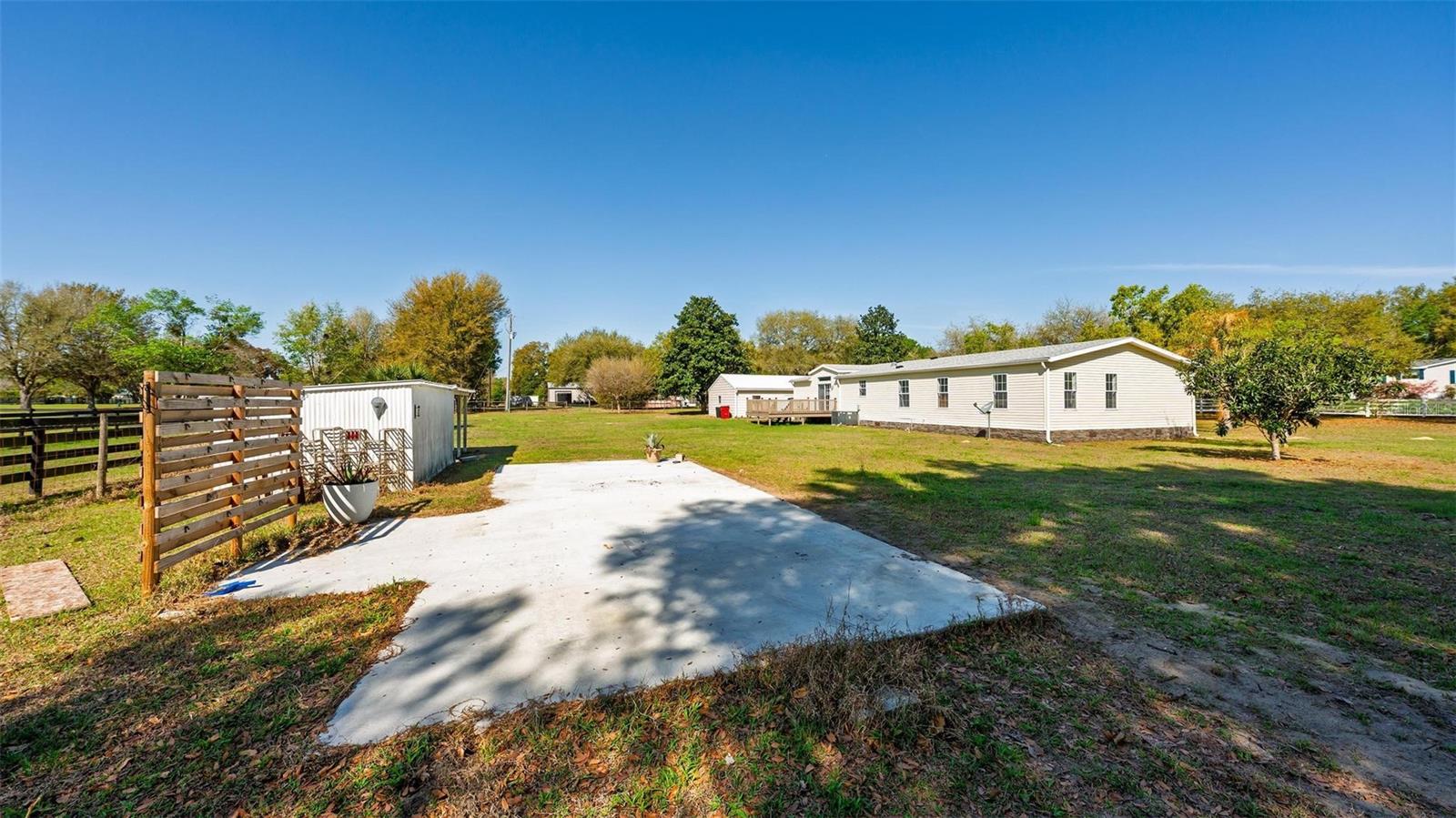 HOLLY HILL FARMS - Residential