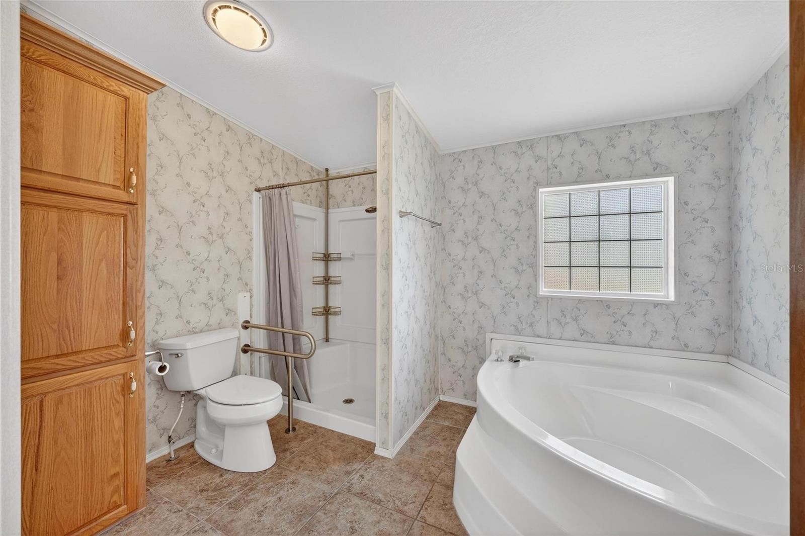 HOLLY HILL FARMS - Residential