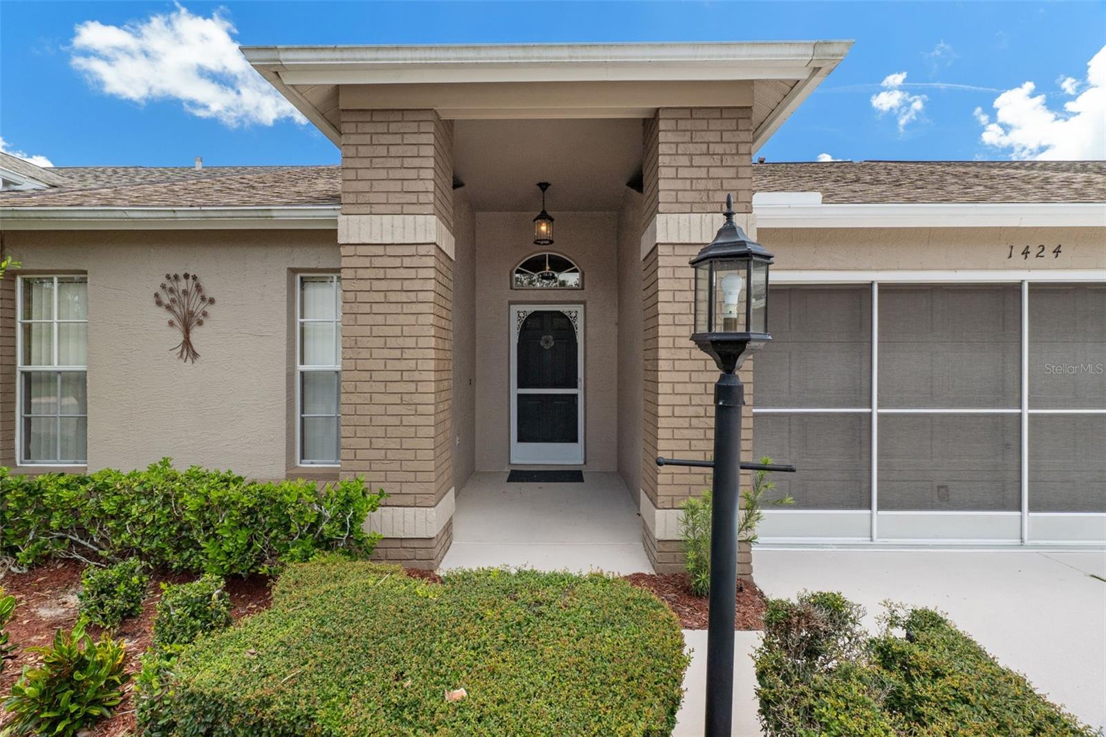 1424 PINEWOOD HILLS COURT