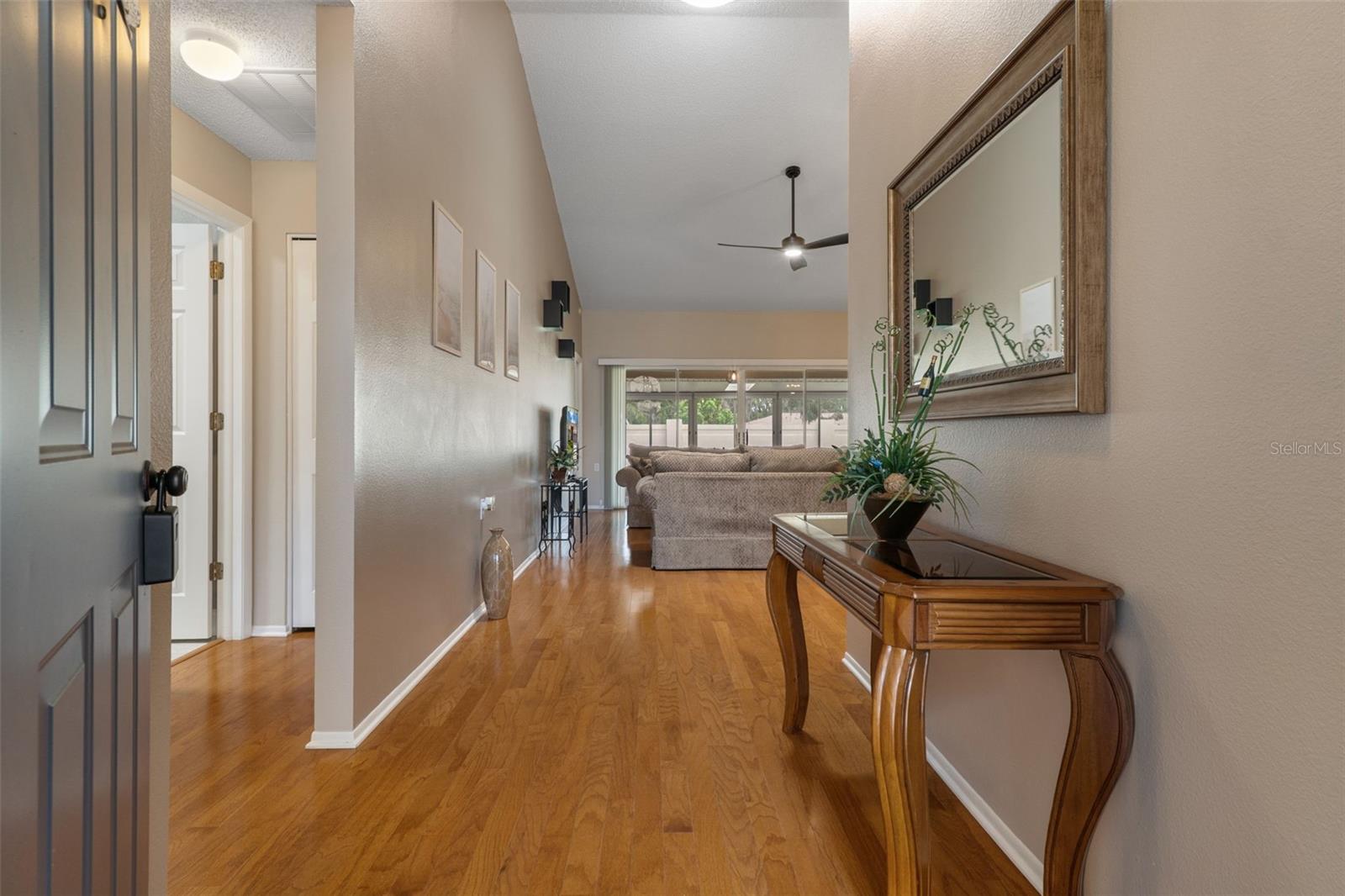 1424 PINEWOOD HILLS COURT