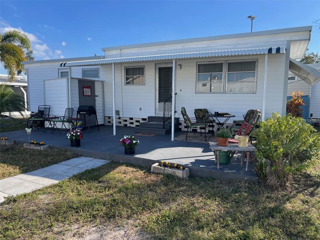 Photo of 12674 Seminole Boulevard #M14, Largo, FL 33778 (MLS # TB8463371)