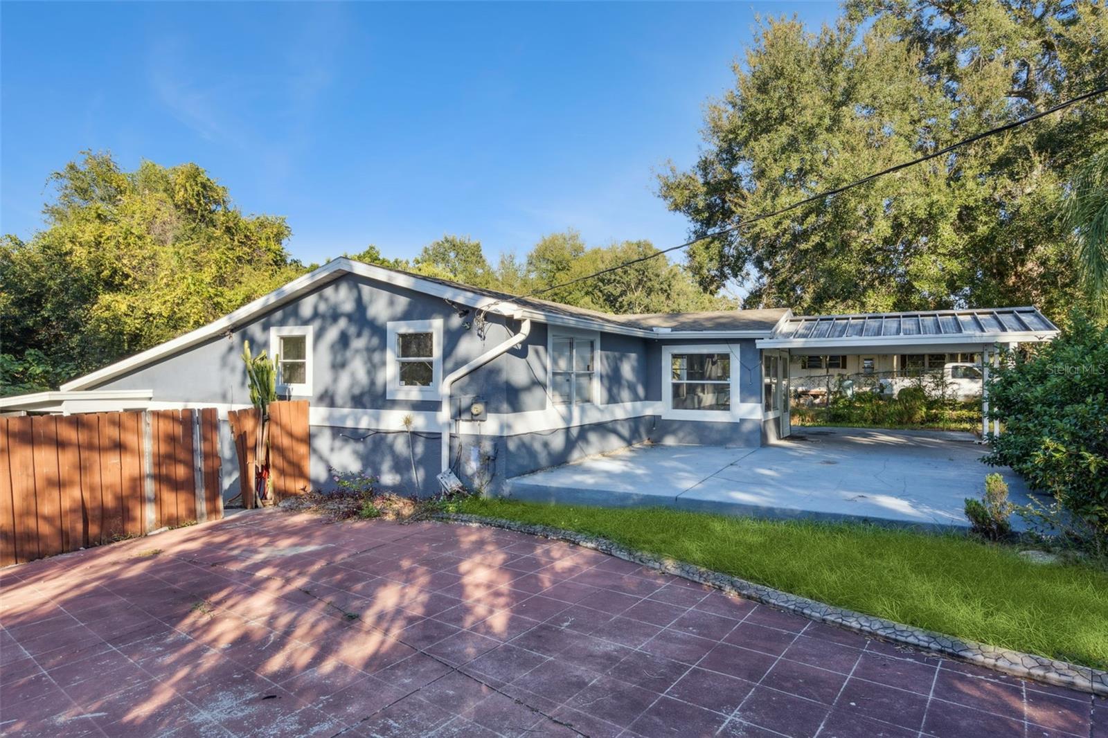 LAKE HIGHLANDS CO - Residential