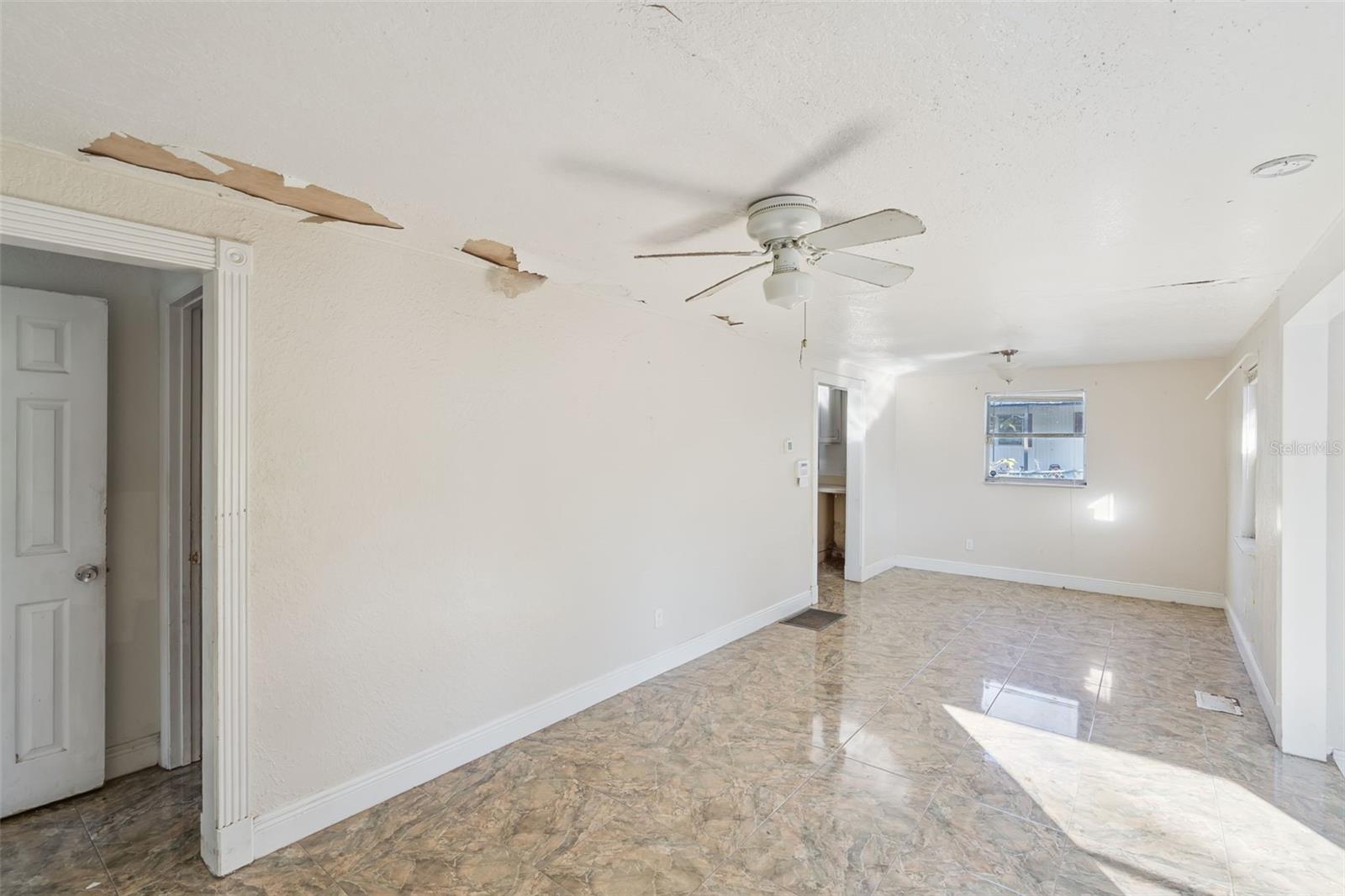 LAKE HIGHLANDS CO - Residential