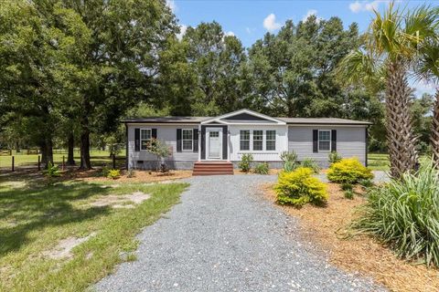 211 NE 582ND AVENUE OLD TOWN FL 32680