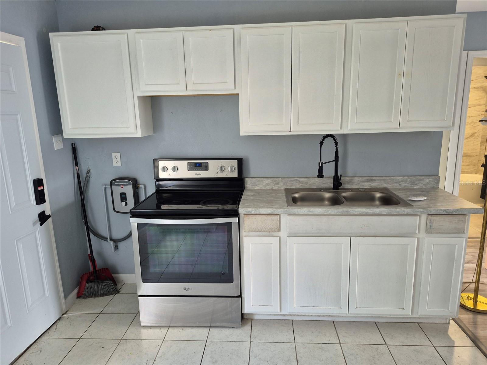 MONTANA CITY - Residential Lease