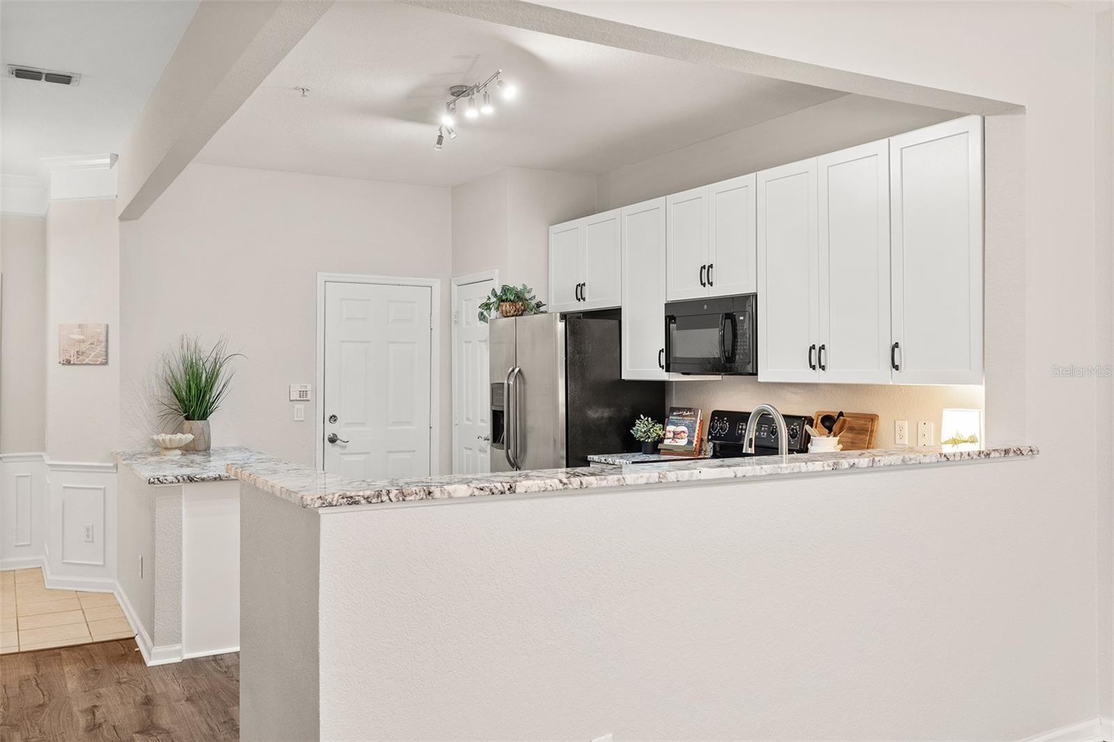 VISTAS AT STONEBRIDGE COMMONS CONDO PH 1 - Residential