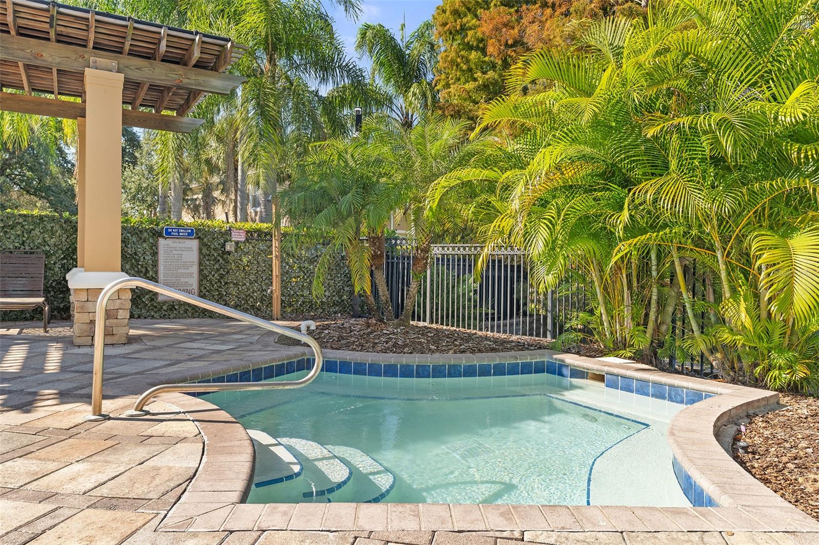 VISTAS AT STONEBRIDGE COMMONS CONDO PH 1 - Residential