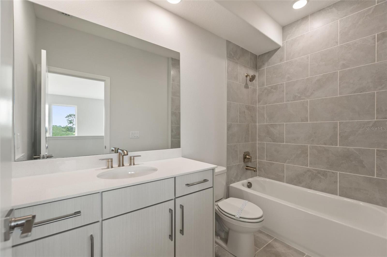 HAMPTON LANDING AT PROVIDENCE - Residential Lease