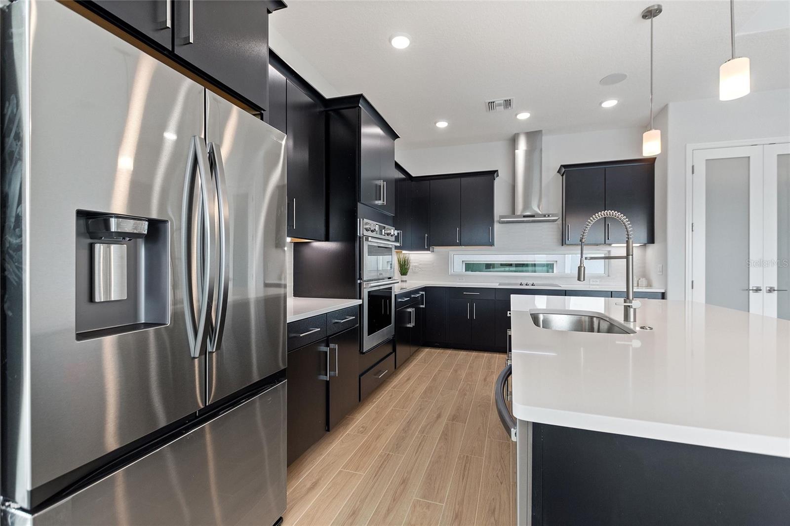 HAMPTON LANDING AT PROVIDENCE - Residential Lease