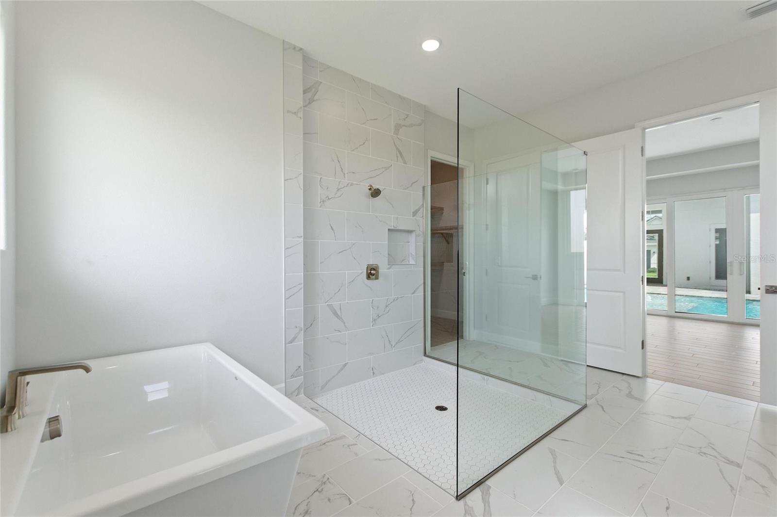 HAMPTON LANDING AT PROVIDENCE - Residential Lease