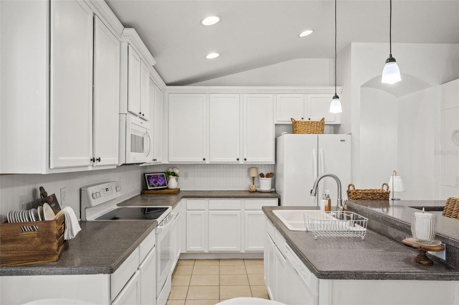 SPRING RIDGE - Residential