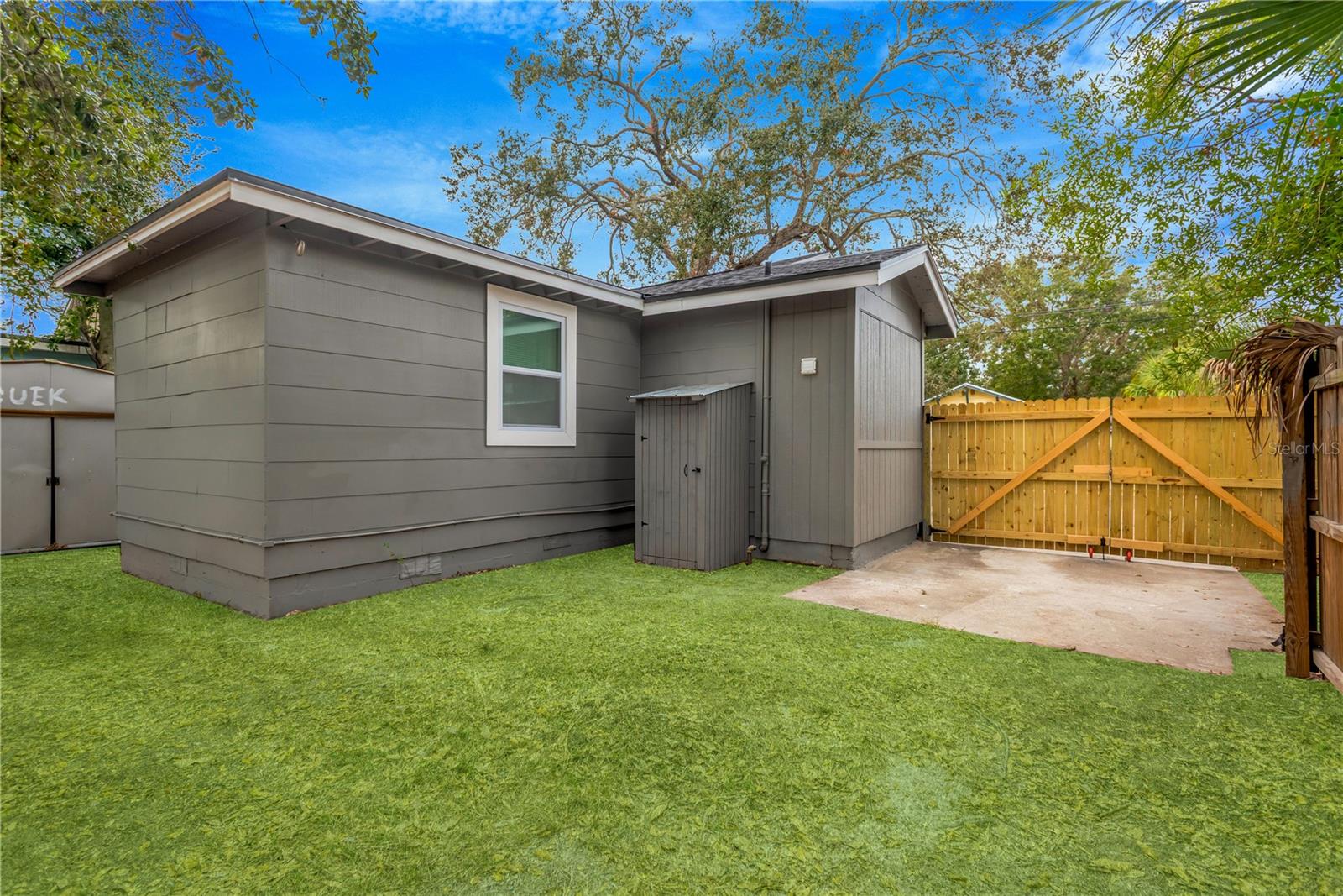 PINEVILLE SUB - Residential