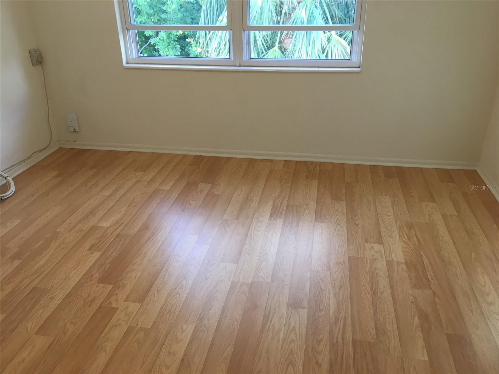 BAYSHORE GARDENS APTS 5 - Residential