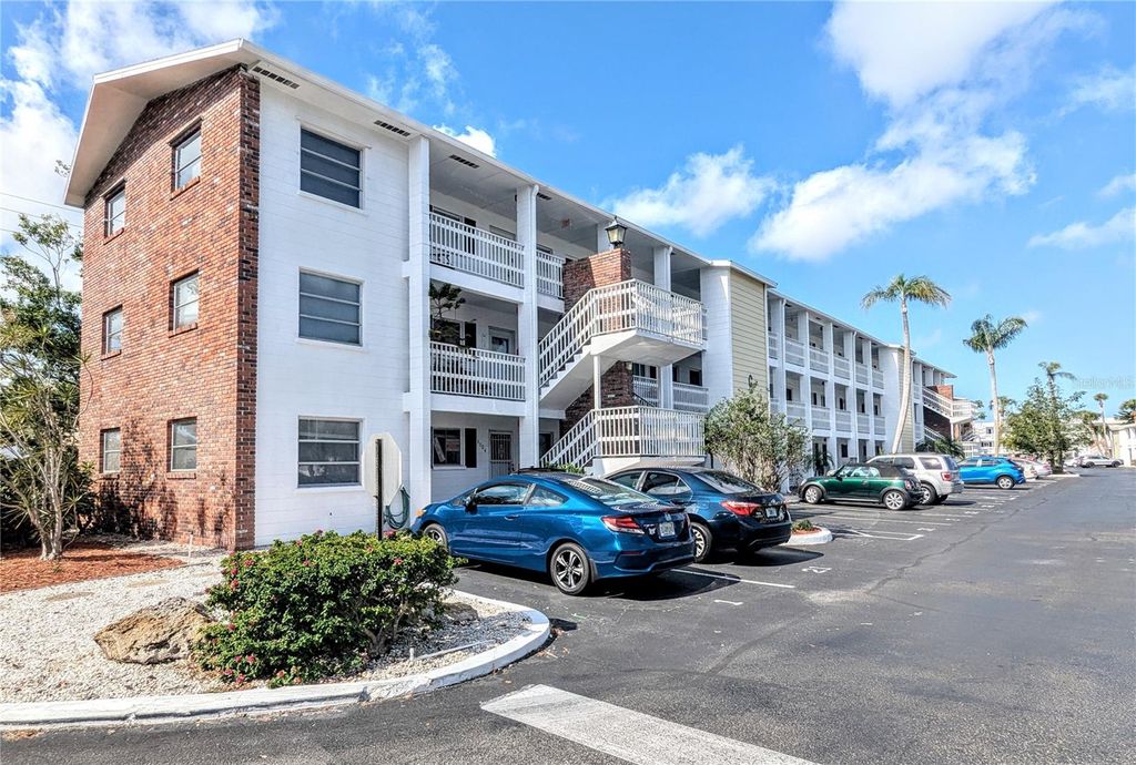 Photo of 1540 Pleasant Road #G35, Bradenton, FL 34207 (MLS # A4655627)