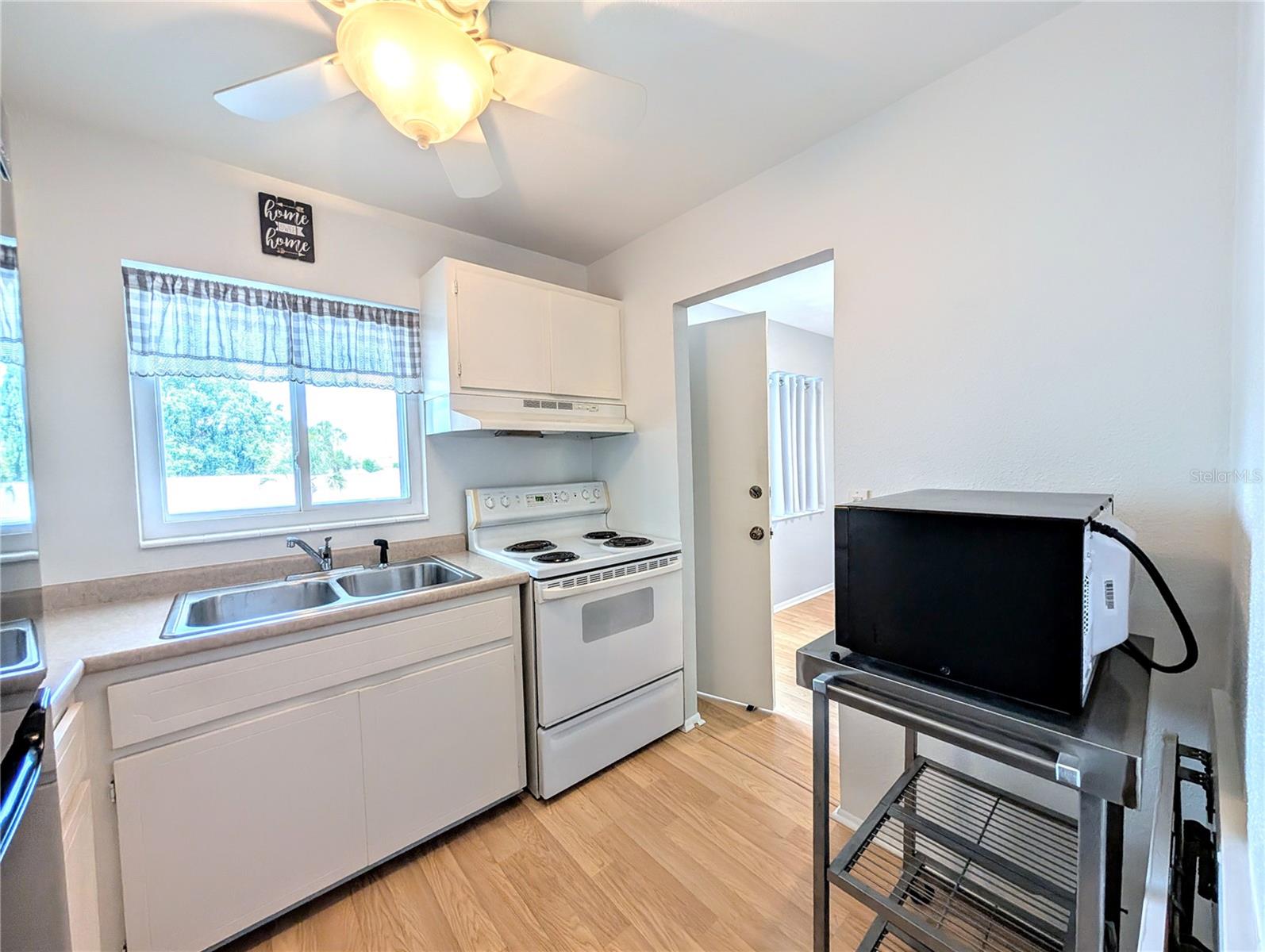 BAYSHORE GARDENS APTS 5 - Residential