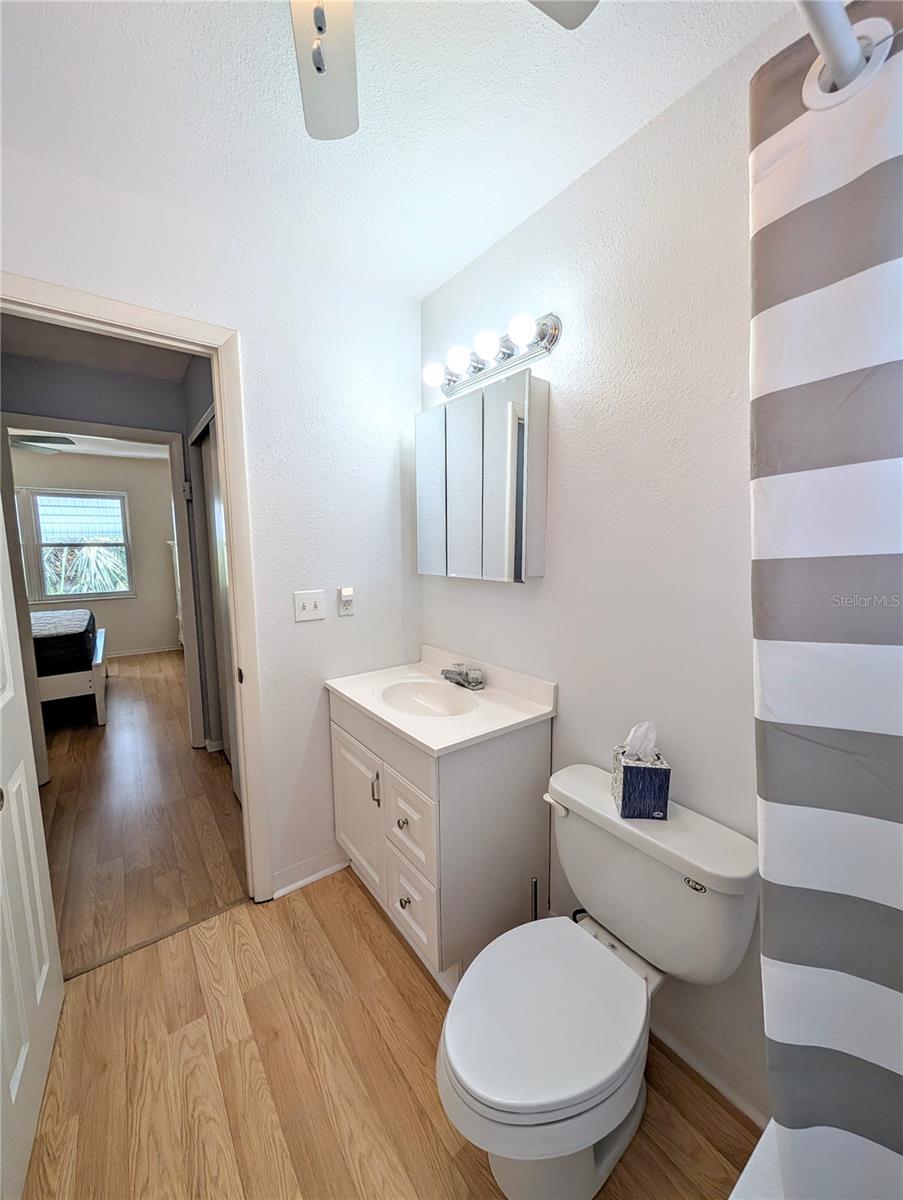 BAYSHORE GARDENS APTS 5 - Residential