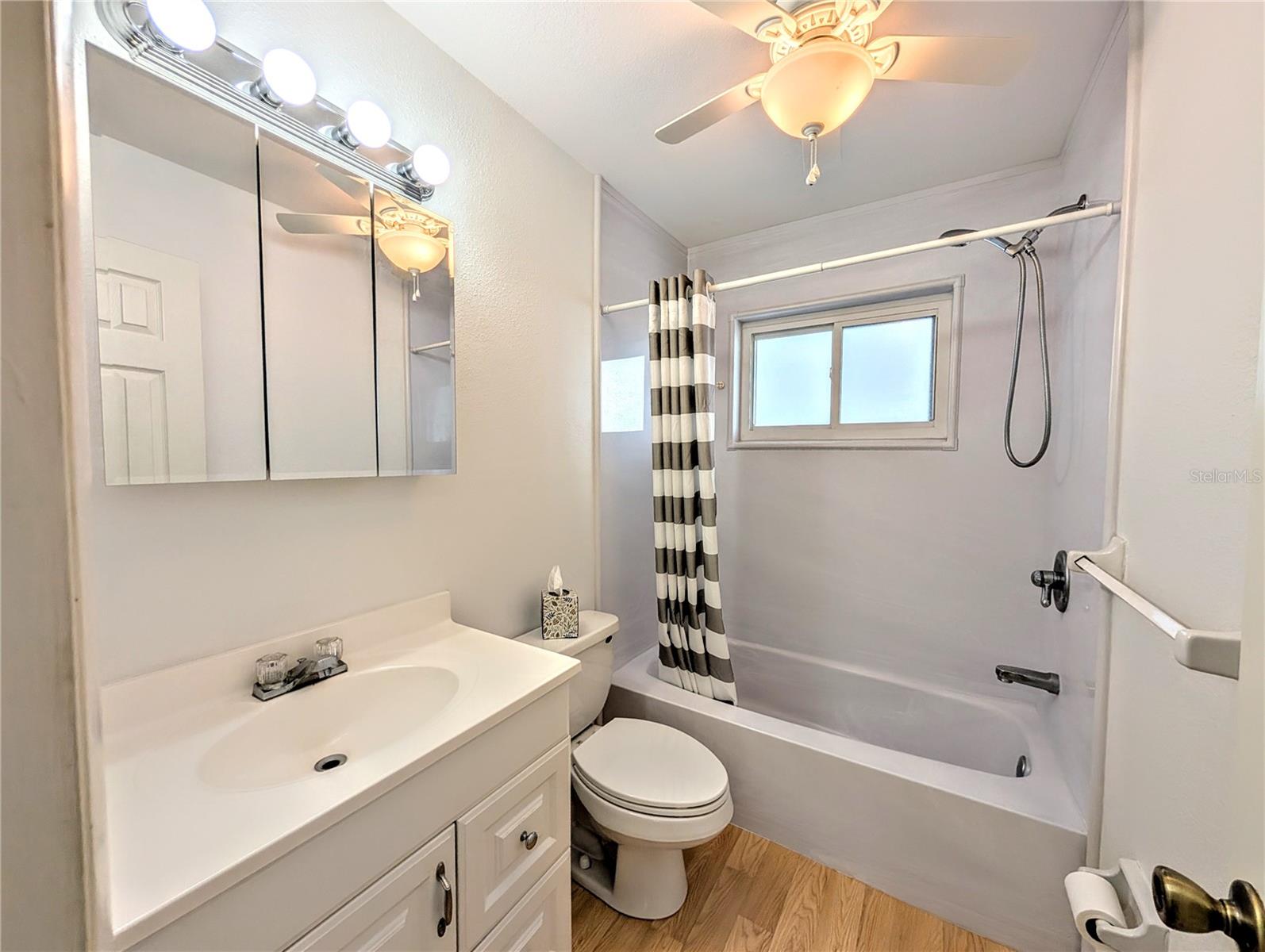 BAYSHORE GARDENS APTS 5 - Residential