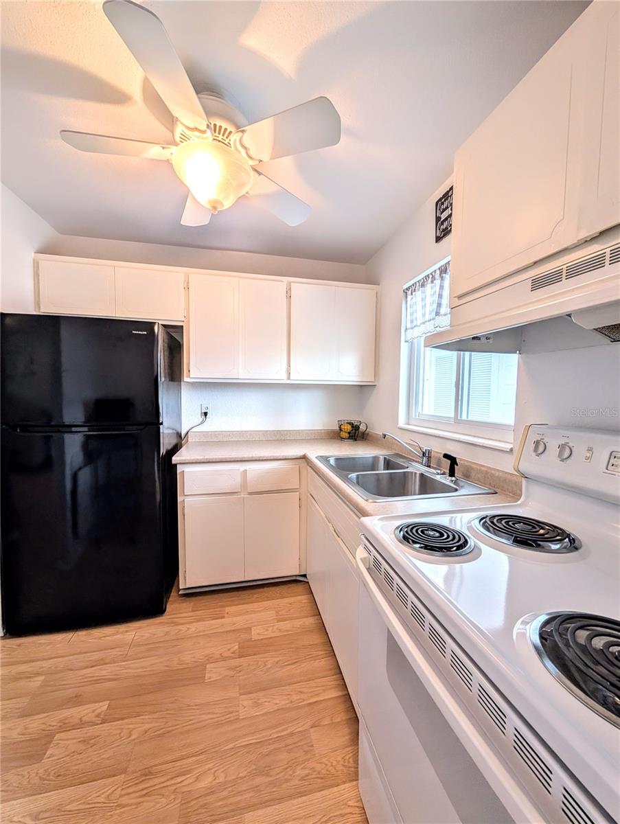 BAYSHORE GARDENS APTS 5 - Residential