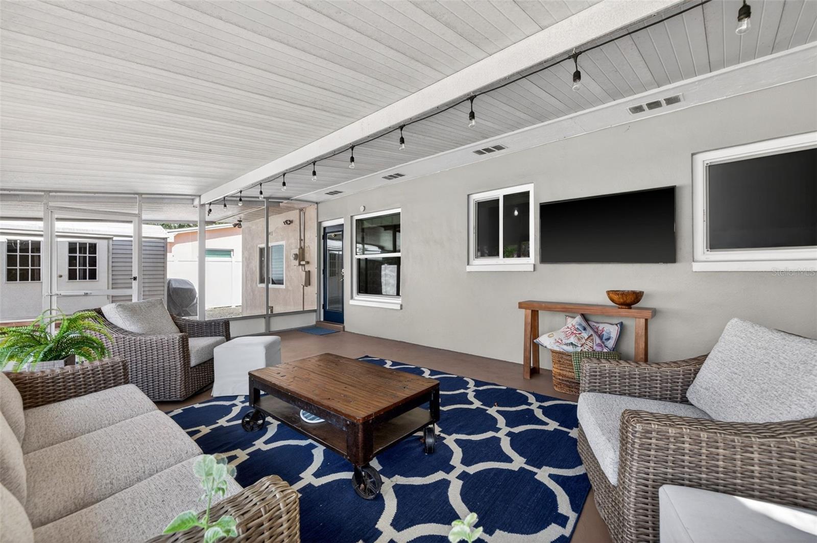 NORTH EAST PARK PLACIDO SHORES - Residential