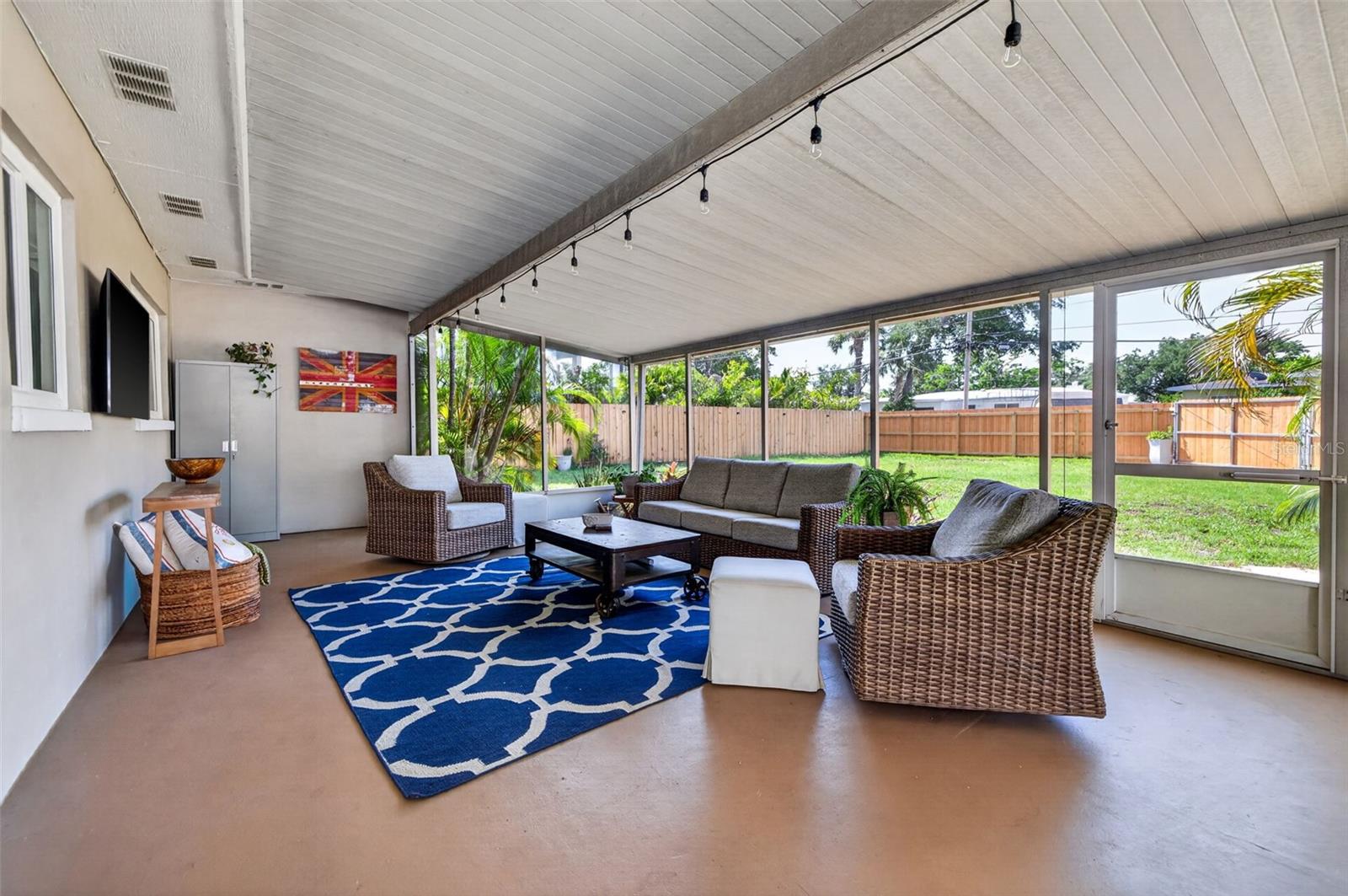 NORTH EAST PARK PLACIDO SHORES - Residential